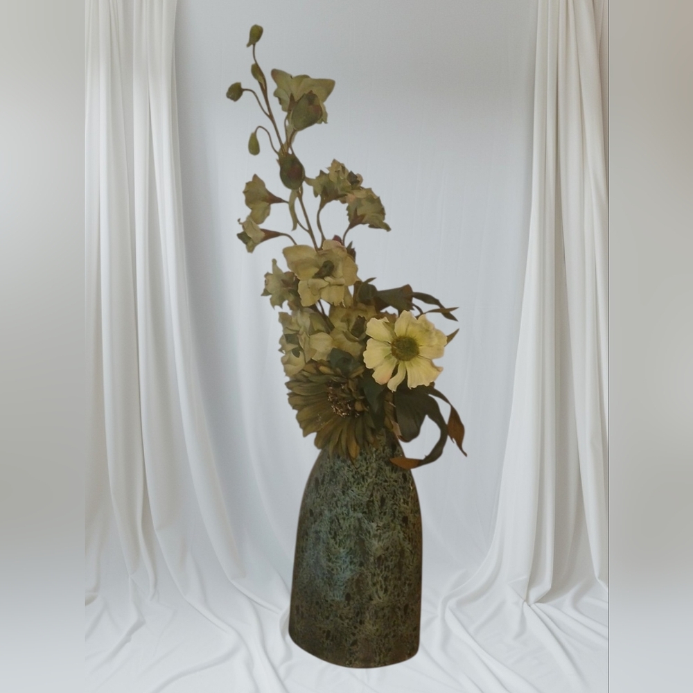 Elegant Green Vase with Artificial Flowers